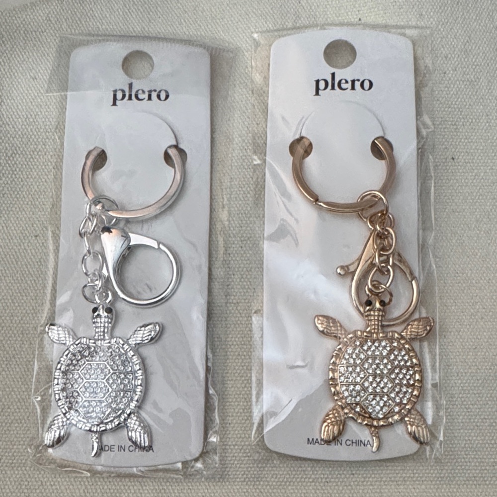 Plero Turtle Keychain - Silver and Gold - pick one - Picture 3 of 3